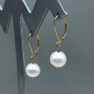 14k gold round dangle drop pearls earrings, timeless, classic, elegant 3.6 g